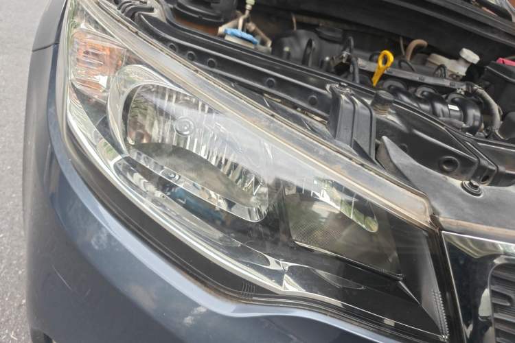 Used Kia Forte 2014 1.6L MT GL Right Front Headlight