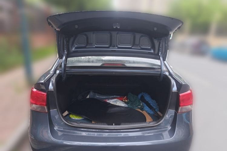 Used Kia Forte 2014 1.6L MT GL Trunk