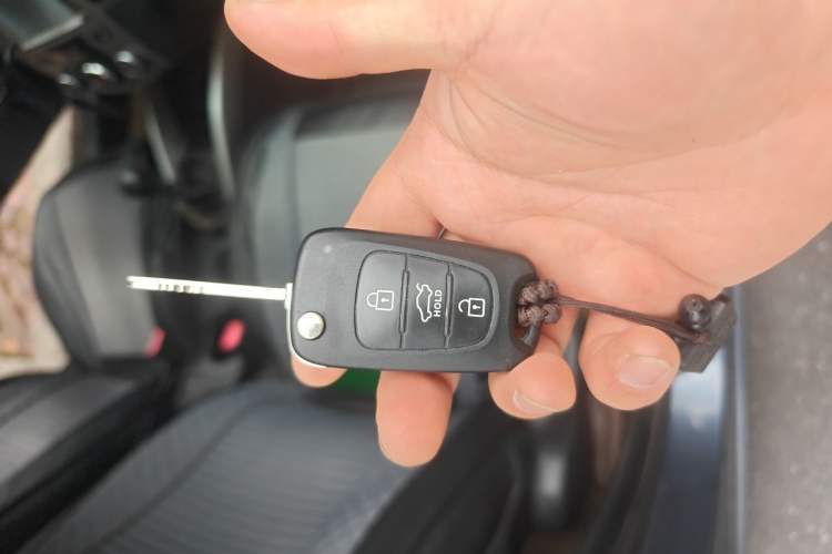 Used Kia Forte 2014 1.6L MT GL Vehicle Key