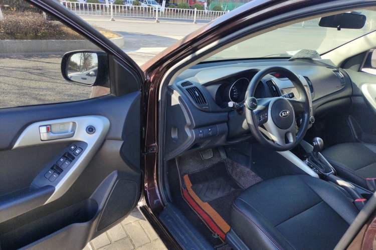 Used Kia Forte 2014 1.6L AT GL Driver Seat
