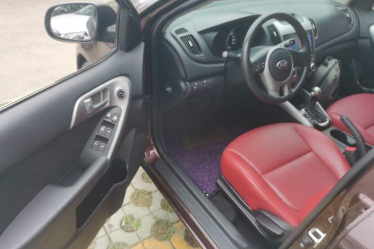 Used Kia Forte 2014 1.6L AT GL Driver Seat