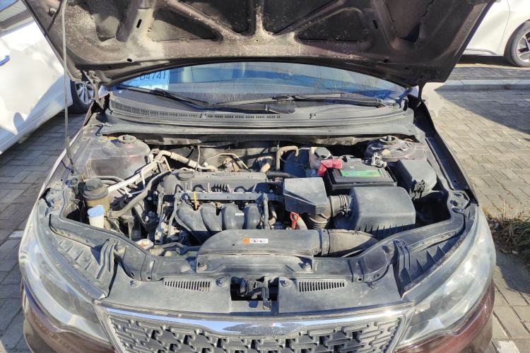 Used Kia Forte 2014 1.6L AT GL Engine Bay