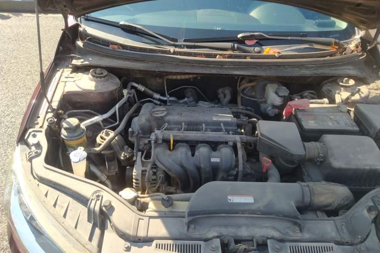 Used Kia Forte 2014 1.6L AT GLS Engine Bay Right