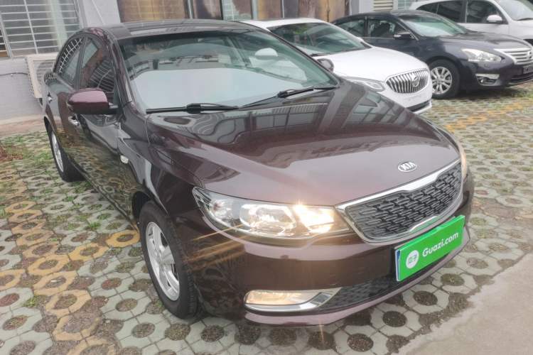 Used Kia Forte 2014 1.6L AT GL Front Right 45 Deg