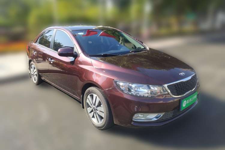 Used Kia Forte 2014 1.6L AT GLS Front Right 45 Deg
