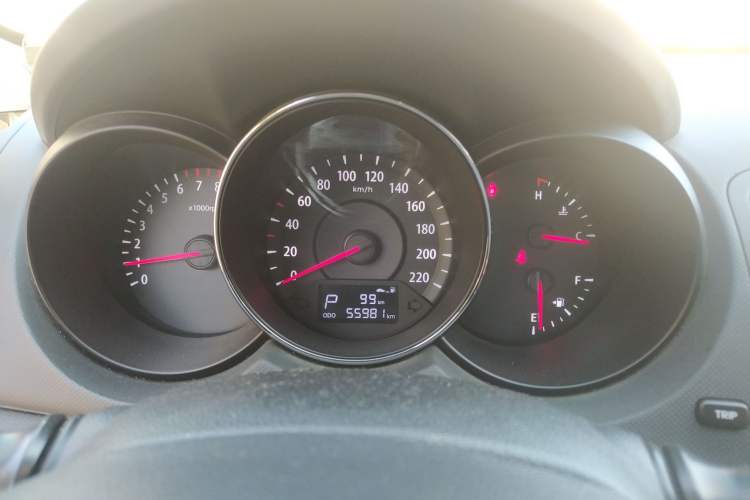 Used Kia Forte 2014 1.6L AT GLS Instrument Cluster