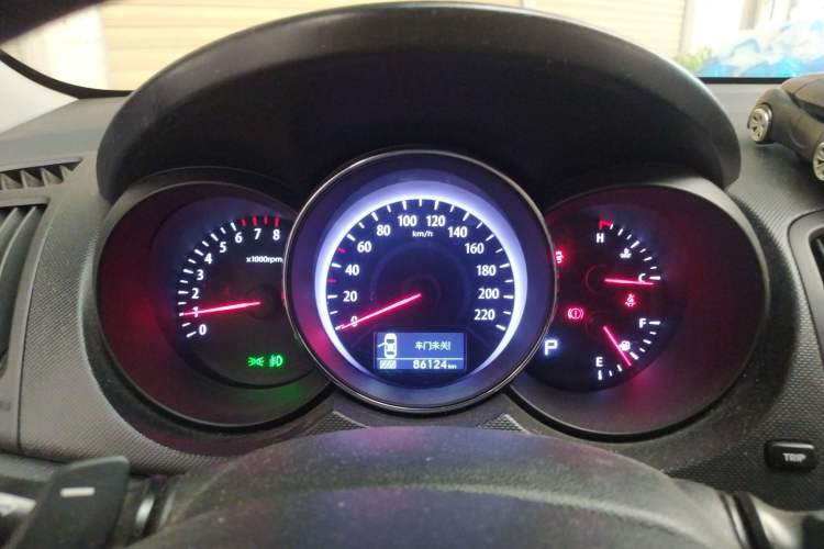 Used Kia Forte 2014 1.6L AT Premium Model Instrument Cluster