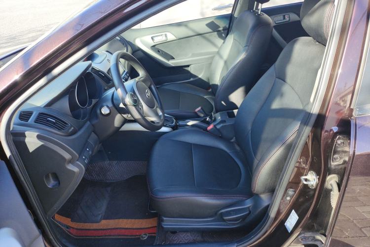 Used Kia Forte 2014 1.6L AT GL Left Front Seat