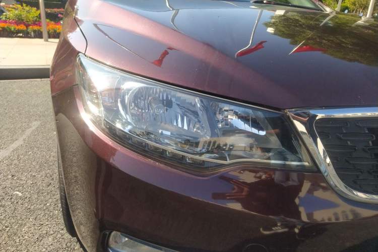 Used Kia Forte 2014 1.6L AT GLS Right Front Headlight