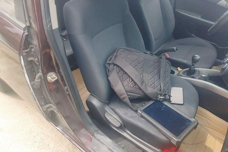 Used Kia Forte 2014 1.6L MT GL Right Front Seat