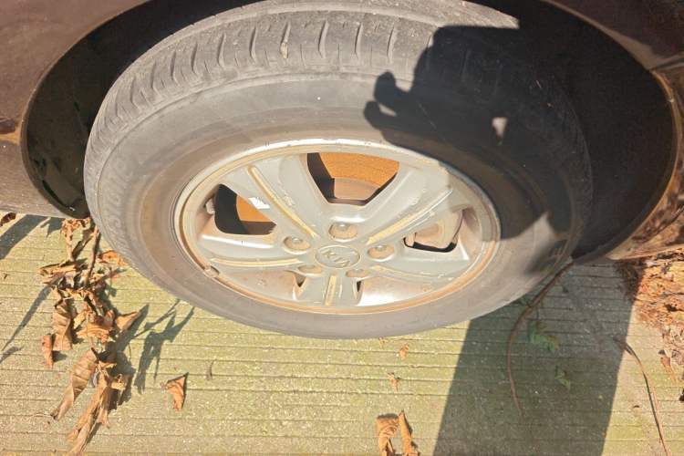 Used Kia Forte 2014 1.6L MT GL Right Front Wheel Hub