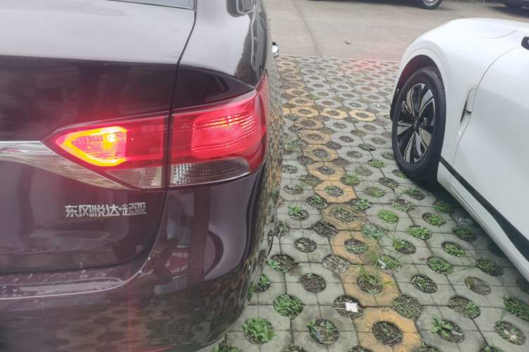 Used Kia Forte 2014 1.6L AT GL Right Rear Taillight
