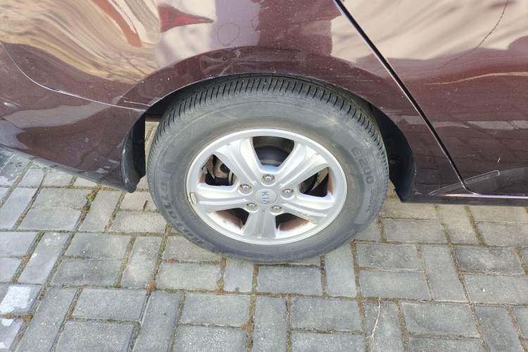 Used Kia Forte 2014 1.6L AT GL Right Rear Wheel Hub