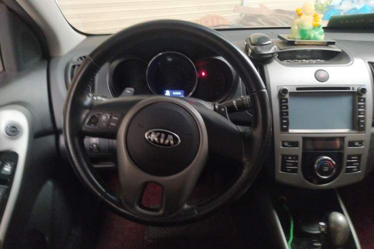 Used Kia Forte 2014 1.6L AT Premium Model Steering Wheel
