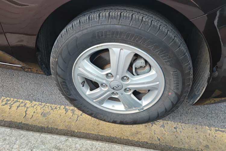Used Kia Forte 2014 1.6L AT GL Right Front Wheel Hub