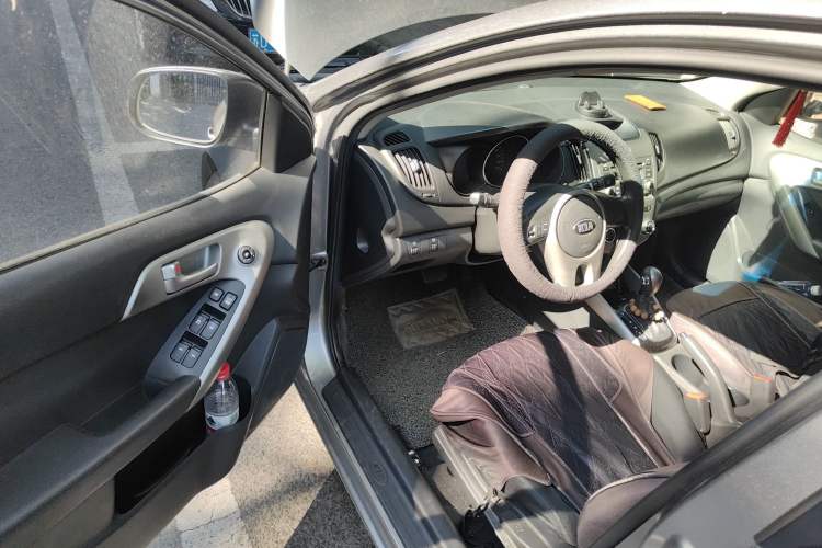 Used Kia Forte 2014 1.6L AT GL Driver Seat