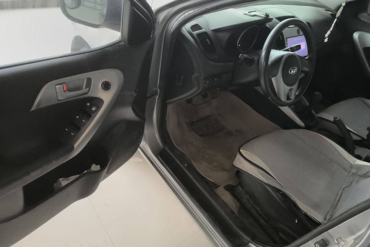 Used Kia Forte 2014 1.6L MT GL Driver Seat