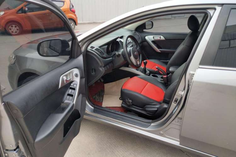 Used Kia Forte 2014 1.6L MT GLS Driver Seat