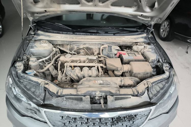 Used Kia Forte 2014 1.6L MT GL Engine Bay