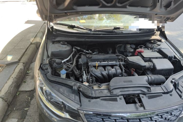 Used Kia Forte 2014 1.6L AT GL Engine Bay Right
