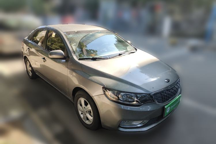 Used Kia Forte 2014 1.6L AT GL Front Right 45 Deg