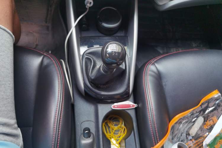 Used Kia Forte 2014 1.6L MT GL Gear Lever