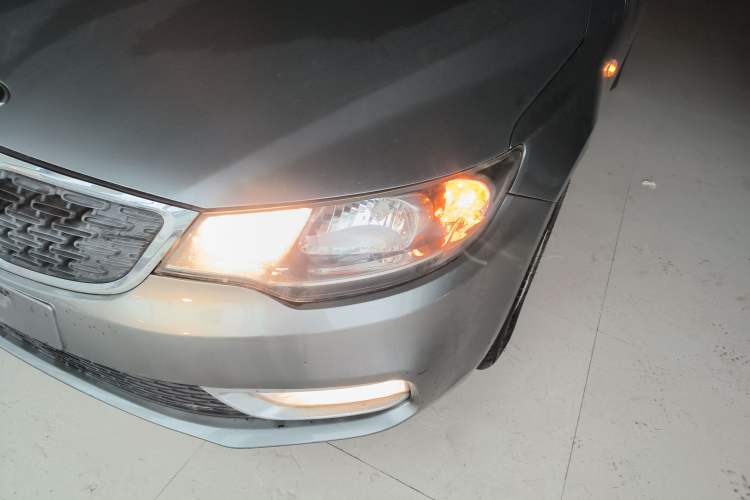 Used Kia Forte 2014 1.6L MT GL Left Front Headlight