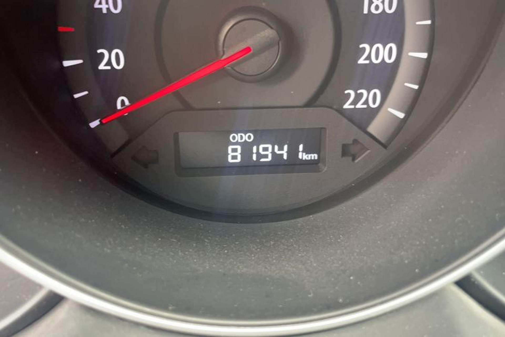 Used Kia Forte 2014 1.6L MT GL Odometer Close Up