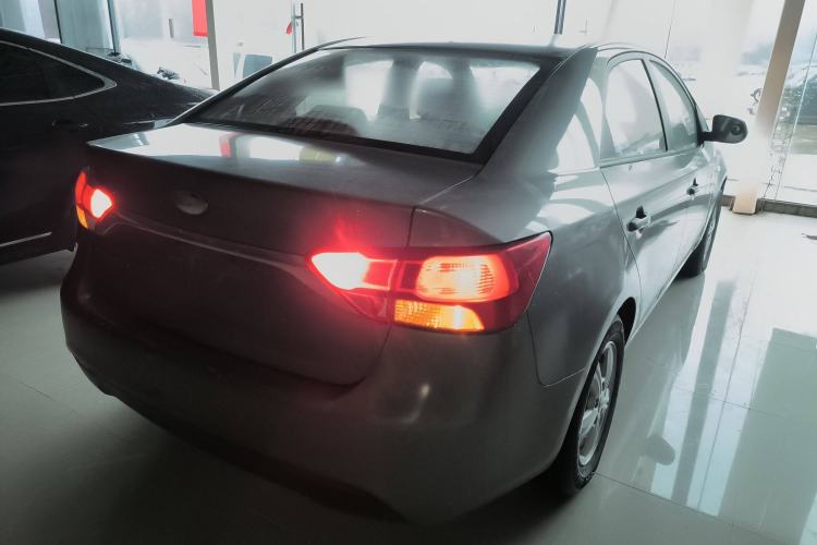 Used Kia Forte 2014 1.6L MT GL Rear Right 45 Deg