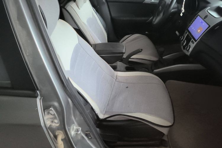 Used Kia Forte 2014 1.6L MT GL Right Front Seat