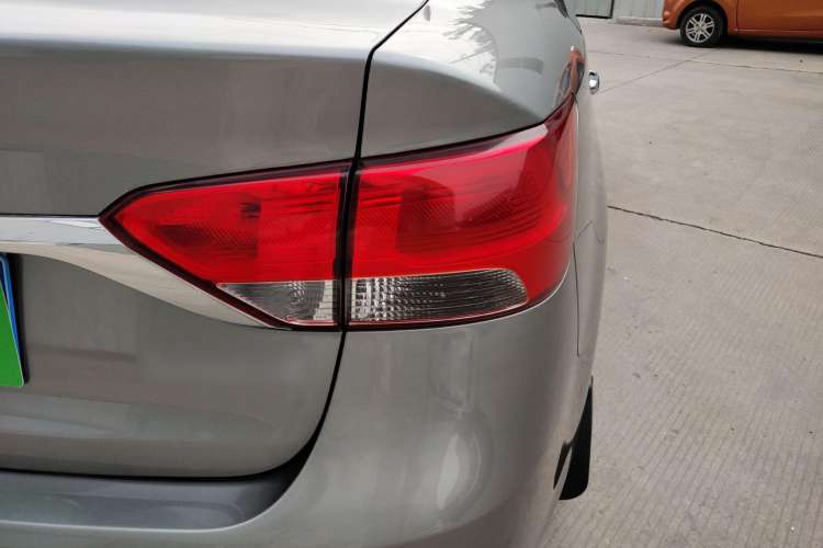 Used Kia Forte 2014 1.6L MT GLS Right Rear Taillight