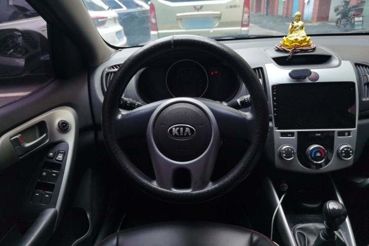 Used Kia Forte 2014 1.6L MT GL Steering Wheel