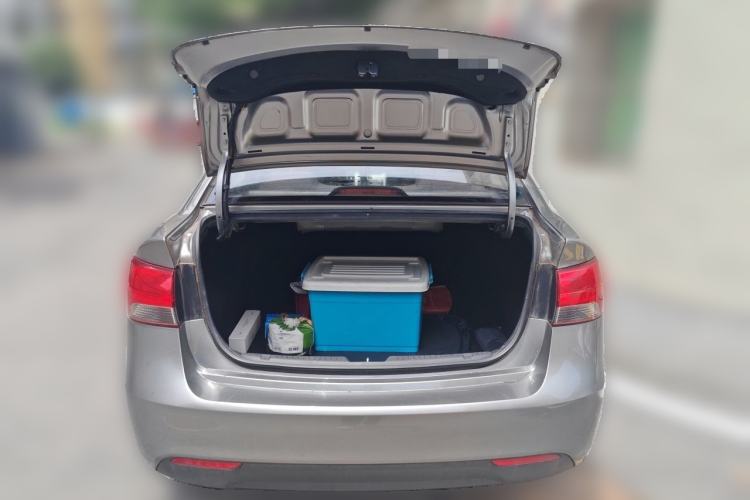 Used Kia Forte 2014 1.6L MT GL Trunk