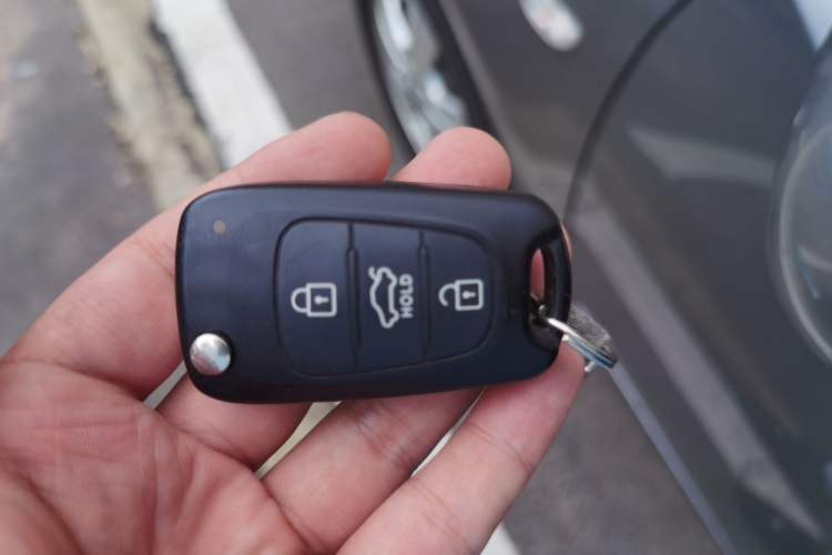 Used Kia Forte 2014 1.6L MT GL Vehicle Key