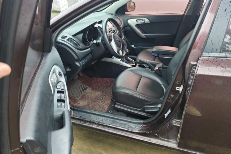 Used Kia Forte 2014 1.6L AT GL Driver Seat