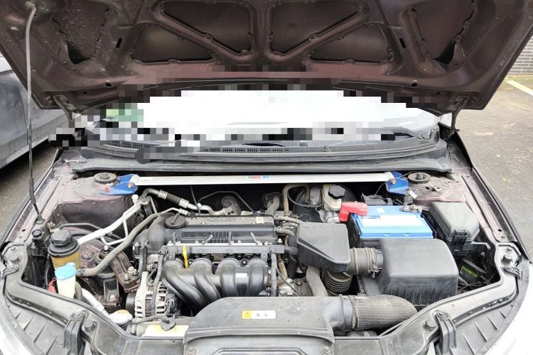 Used Kia Forte 2014 1.6L MT GL Engine Bay