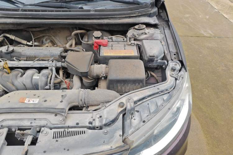 Used Kia Forte 2014 1.6L AT GL Engine Bay Left