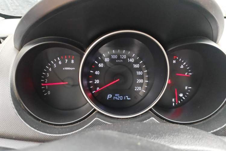 Used Kia Forte 2014 1.6L AT GL Instrument Cluster