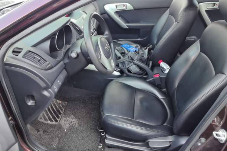 Used Kia Forte 2014 1.6L AT GL Left Front Seat