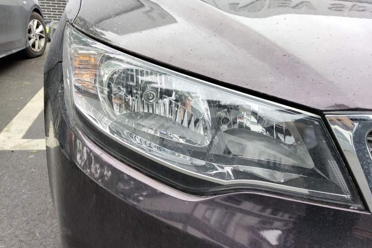 Used Kia Forte 2014 1.6L MT GL Right Front Headlight