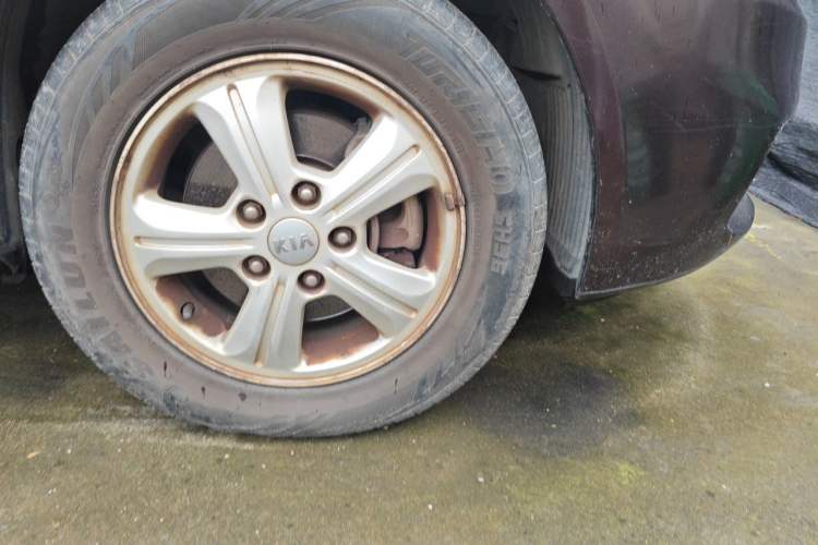 Used Kia Forte 2014 1.6L AT GL Right Front Wheel Hub