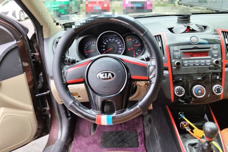 Used Kia Forte 2014 1.6L MT GL Steering Wheel