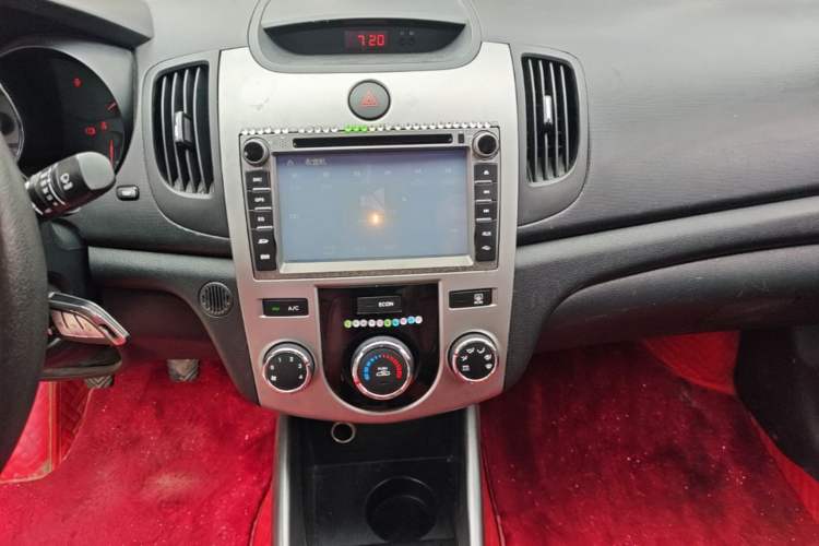 Used Kia Forte 2014 1.6L MT GLS Audio And AC Panel