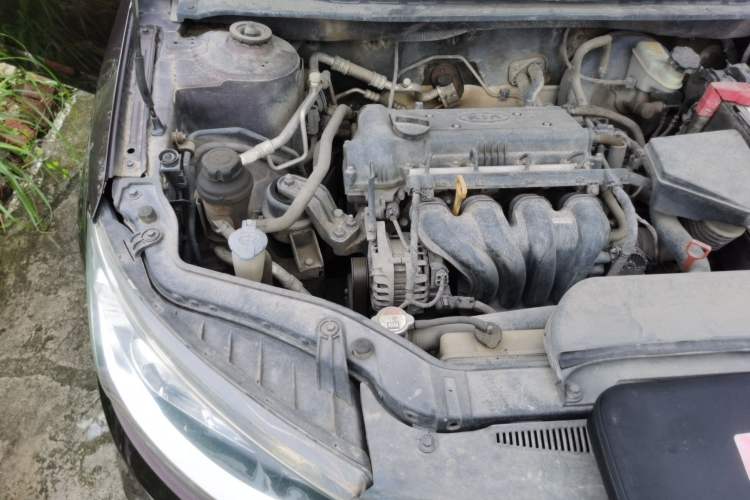 Used Kia Forte 2014 1.6L AT GL Engine Bay Right