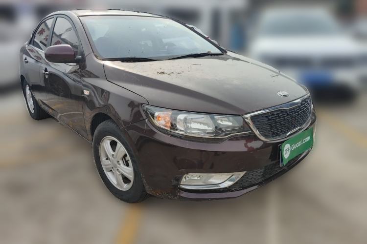 Used Kia Forte 2014 1.6L MT GL Front Right 45 Deg