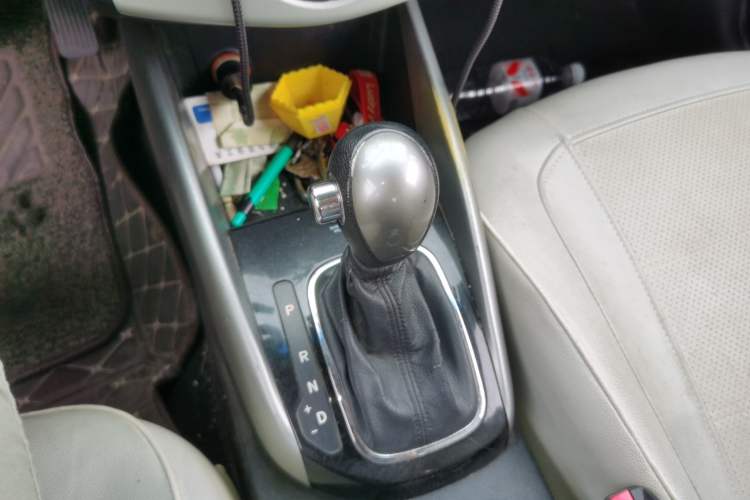 Used Kia Forte 2014 1.6L AT GL Gear Lever