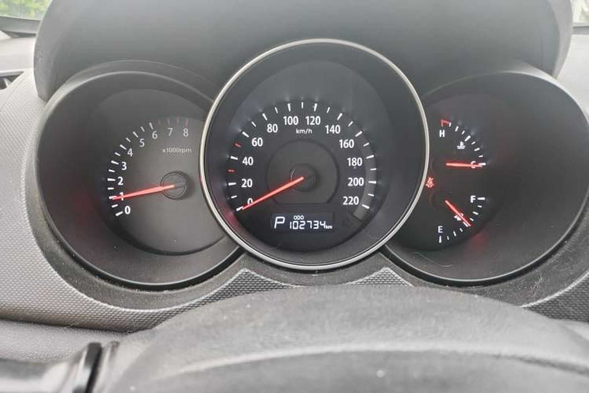 Used Kia Forte 2014 1.6L AT GL Instrument Cluster