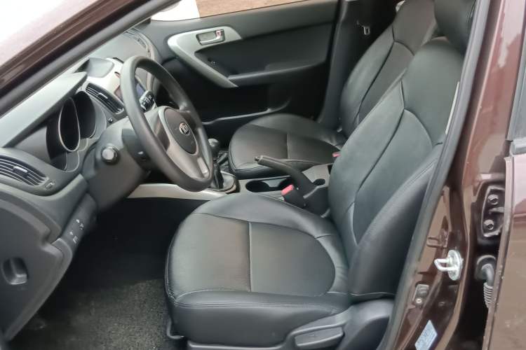 Used Kia Forte 2014 1.6L MT GL Left Front Seat