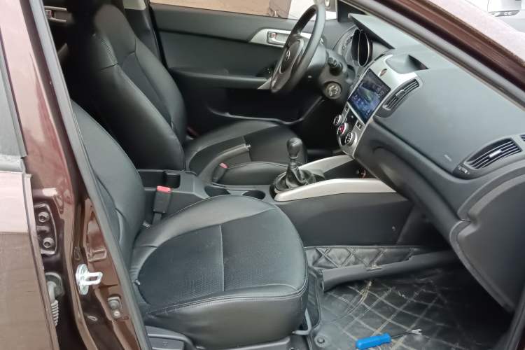 Used Kia Forte 2014 1.6L MT GL Right Front Seat
