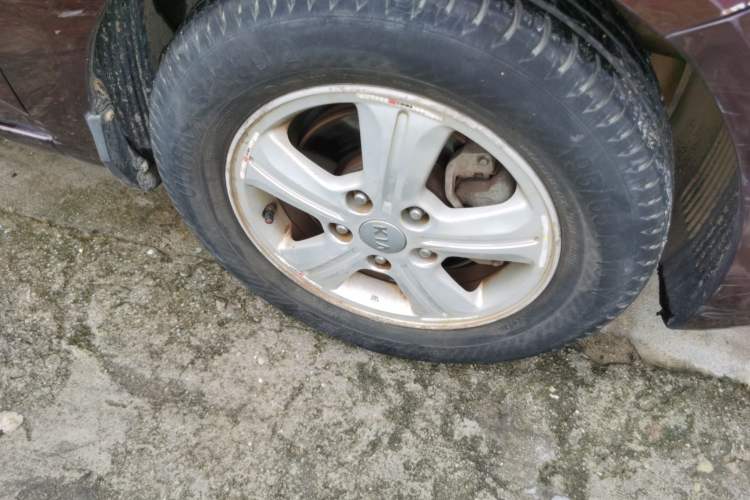 Used Kia Forte 2014 1.6L AT GL Right Front Wheel Hub